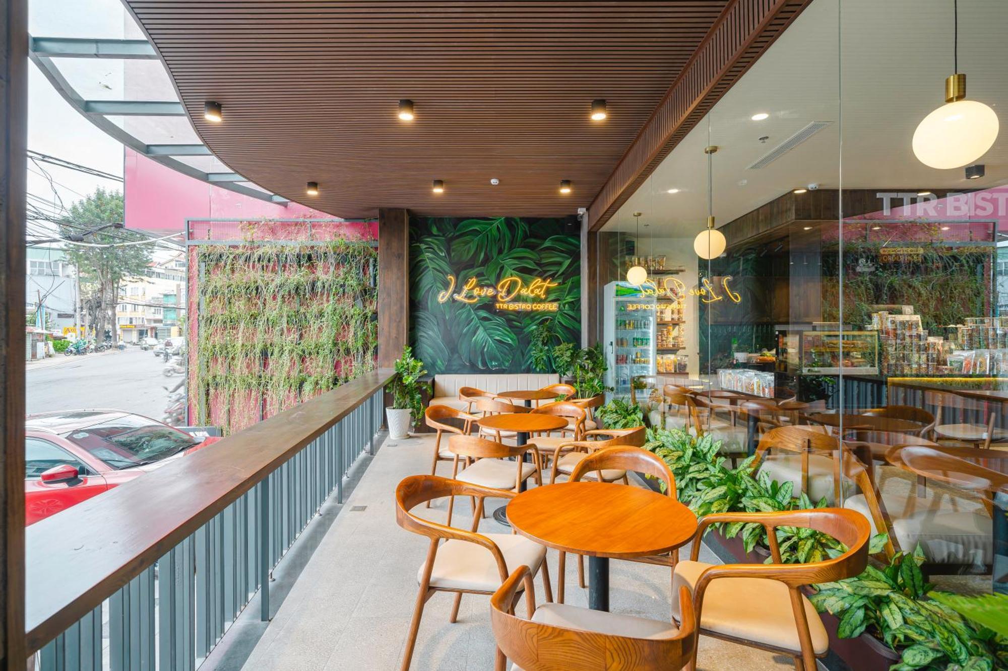 Ttr Central Apart Hotel Da Lat Exterior photo