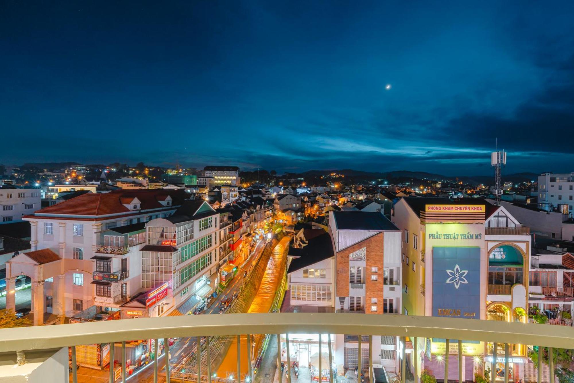 Ttr Central Apart Hotel Da Lat Exterior photo